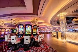 Hand decision options and account balance on fyrwin blackjack